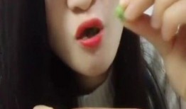 真吃瓜美簪花,揭秘娱乐圈的美丽与争议