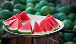 吃瓜群众小华子,吃瓜群众的视角解读娱乐圈风云