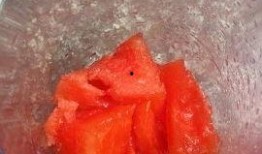 吃瓜方便手工制作视频,一瓜在手，夏日清凉随行——吃瓜方便手工DIY教程