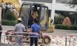 送外卖小哥吃瓜,共享瓜果盛宴