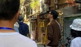 大湾仔哥哥吃瓜,哥哥吃瓜，揭秘娱乐圈幕后真相