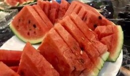 抚松吃瓜,尽享夏日田园美味