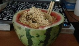 带你吃瓜奇葩肉饼,揭秘“带你吃瓜奇葩肉饼”的传奇故事