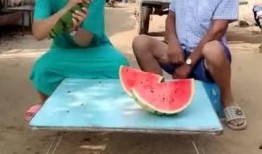 吃瓜扔垃圾,文明扔垃圾，共建美好家园