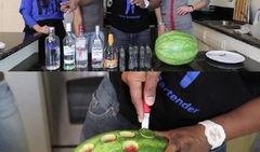 化妆去酒吧吃瓜,去酒吧吃瓜，美美哒！