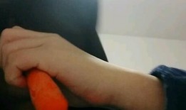 吃瓜人的吃瓜故事视频在线观看,跟随视频探寻吃瓜故事的精彩瞬间